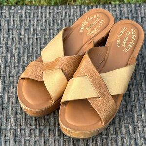 Gorgeous Kork Ease platform sandals - size 7!